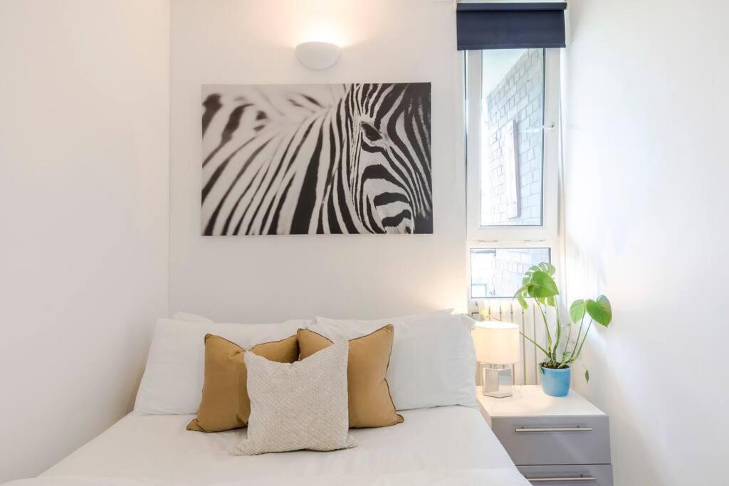 The Clarence, Central London Apartment W/ Wifi Exterior photo