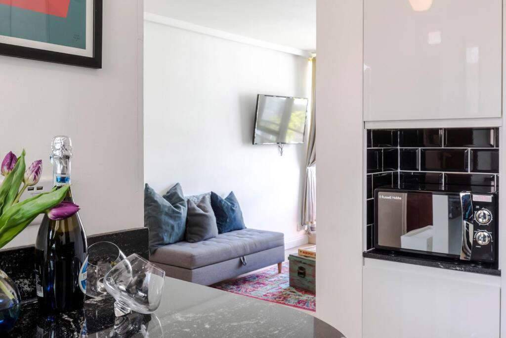 The Clarence, Central London Apartment W/ Wifi Exterior photo
